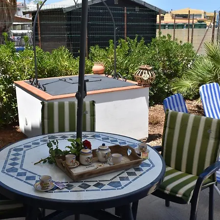 In Riva Al Mare Da Franca Casa vacanze *