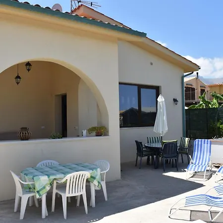 In Riva Al Mare Da Franca Trabia