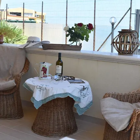 In Riva Al Mare Da Franca 別荘