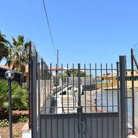 In Riva Al Mare Da Franca * Trabia