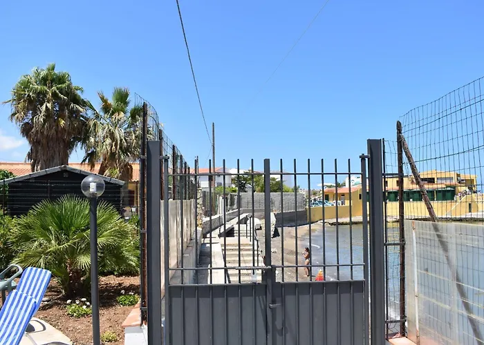 In Riva Al Mare Da Franca * Trabia